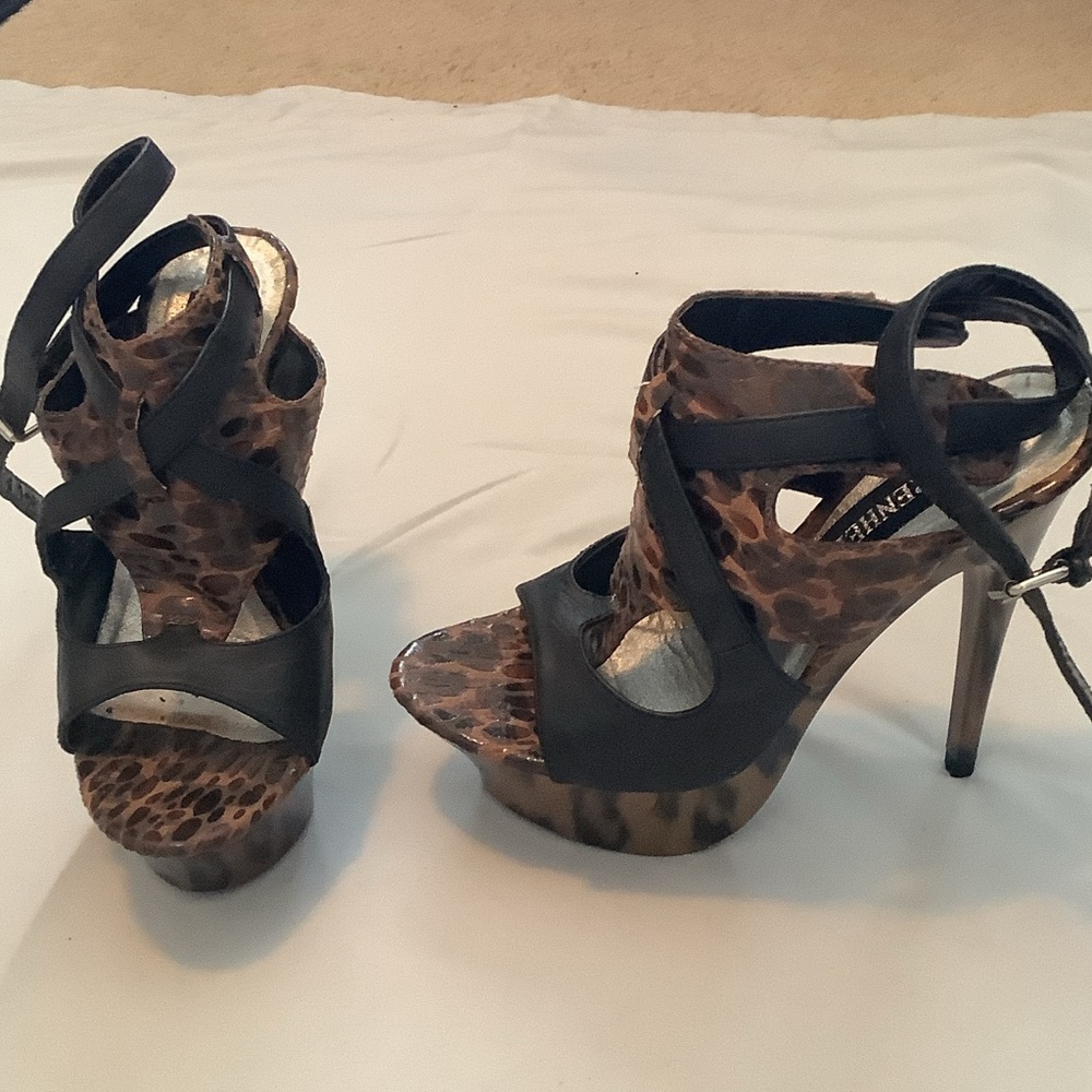 Fahrenheit Leopard Print Platform Heels with Black Straps